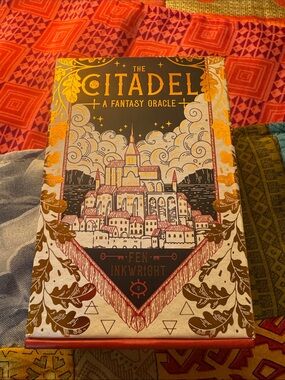 The Citadel: A Fantasy Oracle Deck - Illustrated Box